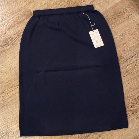 Adolfo Dresses & Skirts - BRAND NEW NAVY BLUE SKIRT 💙